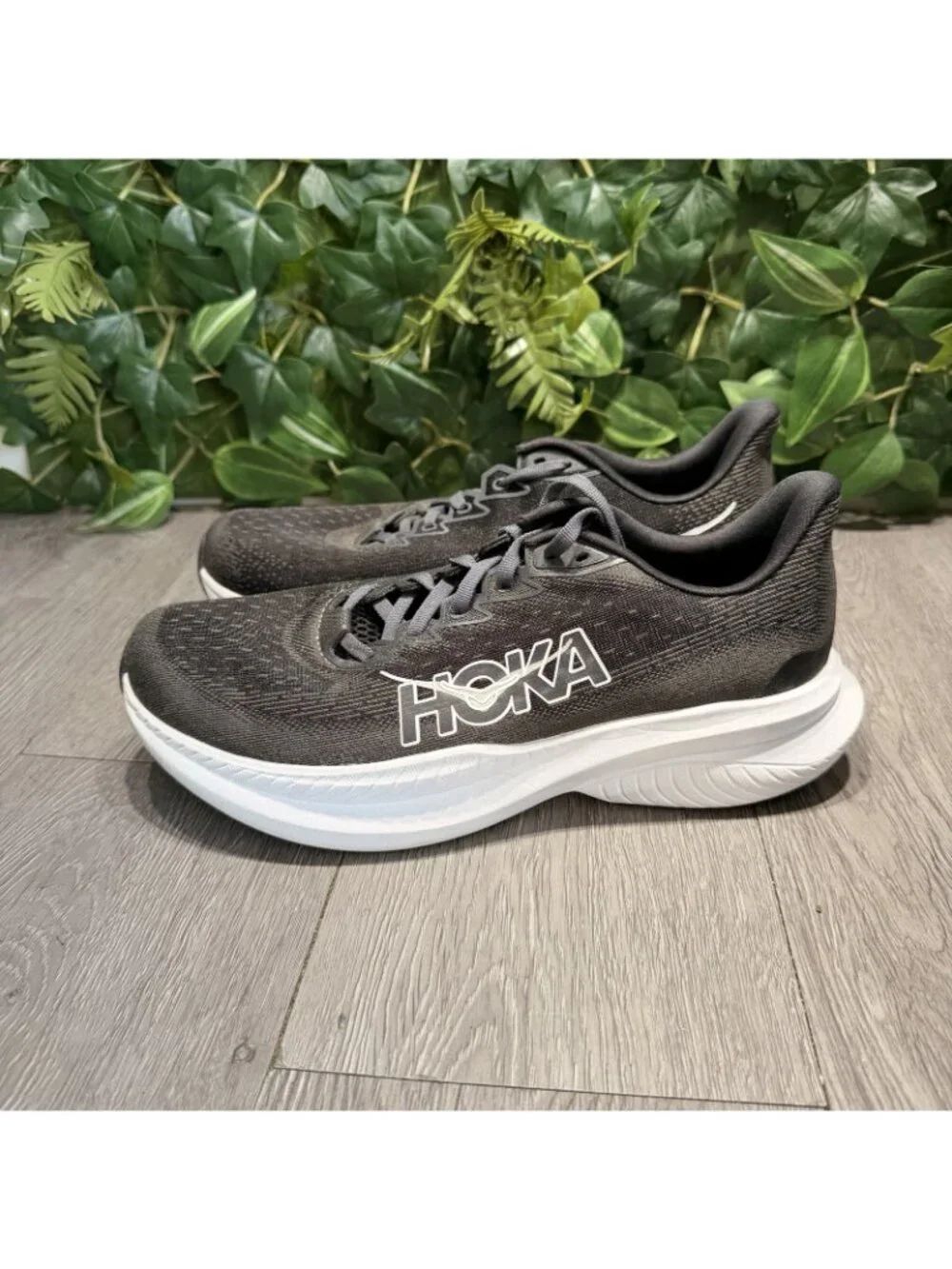Hoka One One Mach 6 Women 9.5 B Shoes Black White Running Gym Sneaker
